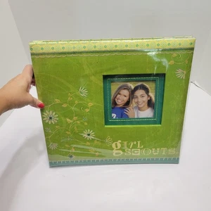 Nuovo Girl Scouts 12x12 album di ritagli album di memoria kit set carta e adesivi - Foto 1 di 17