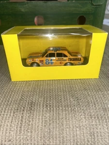Modellino auto Pit-Road Maruzen Technica Nissan Cedric 130 scala 1:43 pressofuso raro - Foto 1 di 4