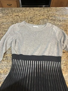 Nuevo con etiquetas Vestido Suéter Calvin Klein Calce y Acampanado Gris Jaspeado y Carbón Tejido Talla L - Imagen 1 de 15