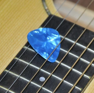 100pcs thin 0.46mm Blank Guitar Picks Celluloid For Acoustic Guitar Sky Blue - Picture 1 of 4