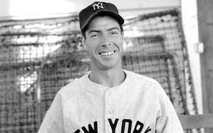 Joe DiMaggio Cards - You Pick - New York Yankees - Picture 1 of 65