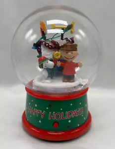 Peanuts Musical Snow/Air Mini-Globe Charlie Brown & Snoopy CVS Christmas *Video* - Picture 1 of 4