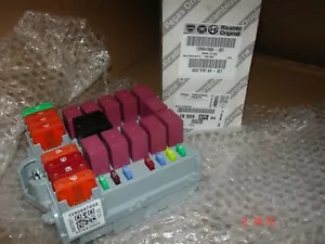 1398647080 Engine Bay Fuse Box for Peugeot Boxer Citroen Relay - Picture 1 of 1