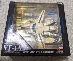Macross VF-1A Valkyrie Maximilian Genus 1/60 Yamato Three-stage deformation - Picture 1 of 5
