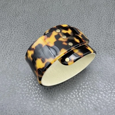 Brazalete ancho de acetato de tortuga PONO hecho en Italia para mujer marrón declaración Foto 1 de 4