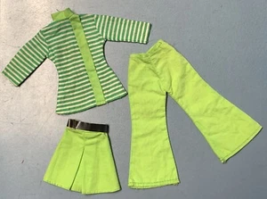 Vintage anni 70? Clone? Fatto in casa? Barbie bambola top verde con pantaloni e gonna verde lime - Foto 1 di 6
