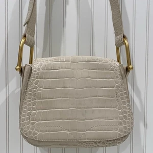 Vince Camuto Krokodilleder Crossbody Klappverschluss, Farbe: Muschel - Bild 1 von 16