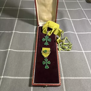 Vintage Portuguese Order Of Aviz Medal Set With Box - Picture 1 of 22