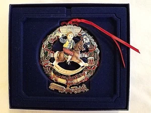 White House 2003 Christmas Ornament with Information Booklet 3.25" x 3.75" - Picture 1 of 4