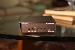 Convertidor de señal de llamada de interfaz Clear-Com EF-701M - Imagen 1 de 5