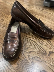 SPERRY PENNY LOAFER MOC Croc Patent BROWN SIZE 10 Bronze Topsider - Picture 1 of 8