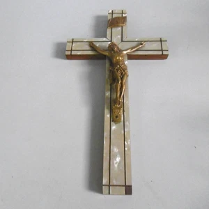 Kruzifix Perlmutt und Bronze auf Holz - Bild 1 von 6
