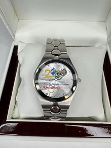 Reloj Disney 2000 Millennium LE Mickey Donald Goofy WDW Celebrate the Future - Imagen 1 de 10