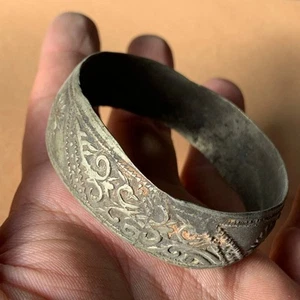 BRACCIALE GUERRIERI BRONZO NORDICO EPOCA VICHINGA CIRCA 1100 AD. ARTEFATTO AUTENTICO - Foto 1 di 4