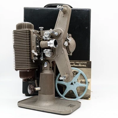 Кинопроектор Revere 85 8 мм с жестким корпусом, шнуром, руководством и катушкой | обслужен - Изображение 1 из 4