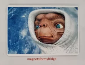 ET 'The Alien' MOVIE FRIDGE MAGNET - M383 F - Foto 1 di 1