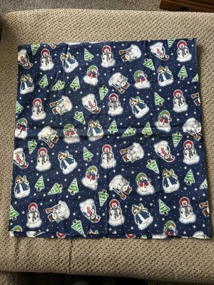 Tela temática navideña 46”x43” muñecos de nieve y árboles de Navidad Foto 1 de 4