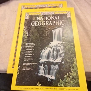 Set Of 2 NATIONAL GEOGRAPHIC MAGAZINE July, March 1977. Vol 151, 152, #3, 1 - Imagen 1 de 4