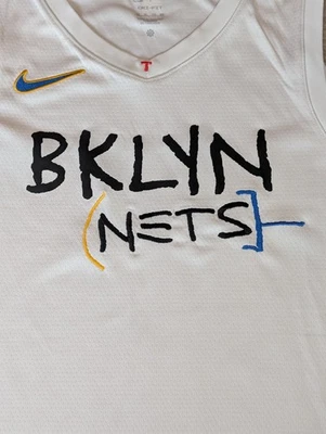 Nike Brooklyn Nets Basquiat City Edition Jersey Men Size XL DO9619-100 - Image 1 of 4