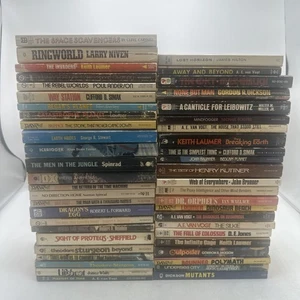 Lot of 47 Science Fiction Paperback Books Vintage Sci-Fi Fantasy Pulp Novel - Imagen 1 de 11