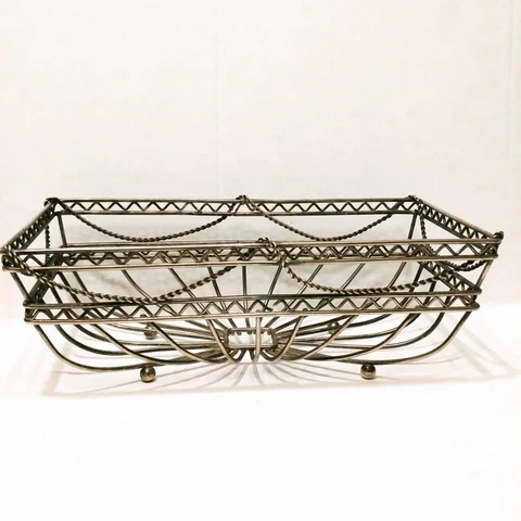 Vintage Decorative Silver Tone Metal Basket Heavy Duty 10" x 6" x 4" Cover