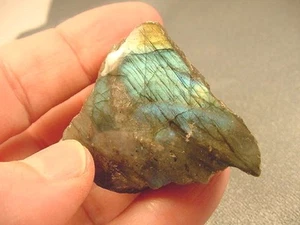 (R457-11) Blue green yellow LABRADORITE gem Mineral rock gemstone med specimen - Picture 1 of 1