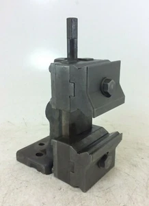 Heavy Duty Self Centring Vice | Pipe Vice | 4" Wide Double Sided Vee Angle Jaws - Picture 1 of 9