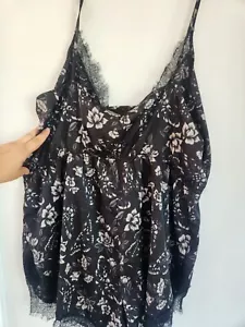 Splendida camicia da notte Killstar pizzo raso nero in pizzo Halloween insetti ottime condizioni xxl 2xl - Foto 1 di 14