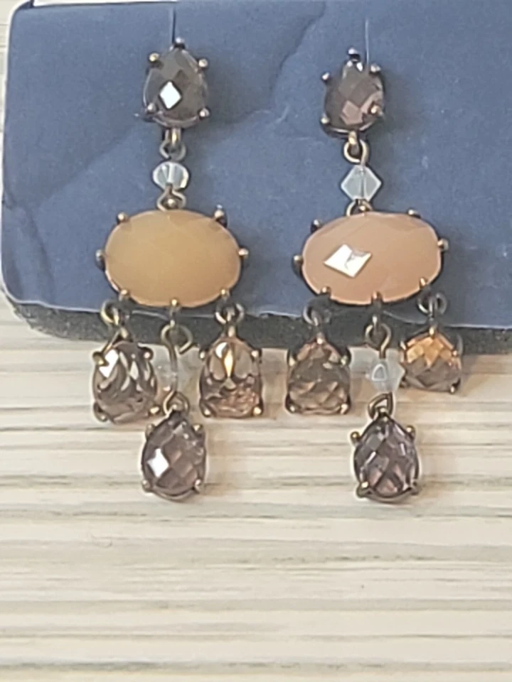 Avon Romantic Chandelier Clip Earrings Dangly Peach Citron  Colored - Image 1 of 4
