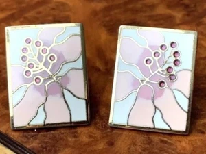 Laurel Burch Pink Red White Enamel Hibiscus Floral Gold Tone Stud Earrings 9/16" - Picture 1 of 15