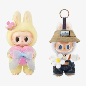 Pop Mart I Mostri Let’s Scackmate Queen + Ciondolo Peluche Riempi Wild - Foto 1 di 7