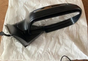 99 00 01 02 Silverado Sierra Mirror Right Passenger NEW Power Black/Chrome OEM - Picture 1 of 4