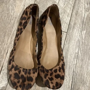 Mossimo Leopard Print Ballet Flats~Size 10 Ruched Slip On Shoe - Picture 1 of 5