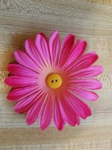 handmade light pink  Gerbera daisy flower clip/ barrette/ yellow center & button - Picture 1 of 2