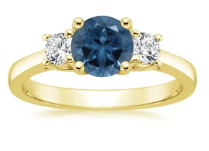 Anillo de compromiso de 3 tres piedras enrejado de oro amarillo liso de 14 K azul de 1,75 quilates - Imagen 1 de 1