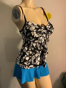 It Figures Women’s Swimwear Tankini Top only Black White Floral NWT Sz 8 - Picture 1 of 3