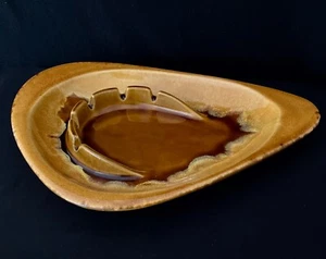 Vintage MCM Royal Haeger Pottery Ashtray 1091 Tan & Brown - Picture 1 of 6
