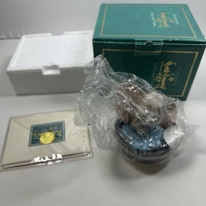 WDCC Disney Dumbo Simply Adorable Porcelain Figurine 3.5" in Box COA - Picture 1 of 8