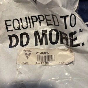 Vermeer P/N 2146017  Drain Cover - Picture 1 of 2