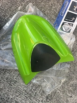 2004-2005 Kawasaki ZX 1000 Ninja ZX-10R Rear Solo Cowl Seat Green Lime - Image 1 of 4
