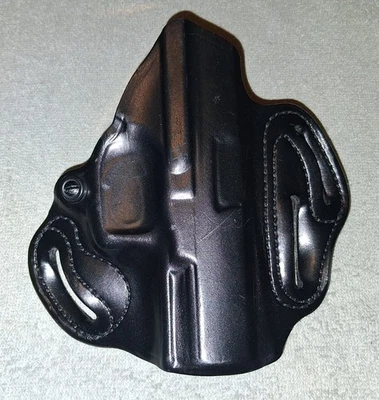 DeSantis 002 V4 Black Right-Handed OWB Speed Scabbard Leather Holster  - Image 1 of 2