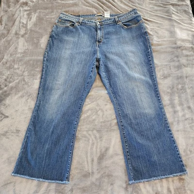 LEVI'S 515 Bootcut Jeans Women's Size 22M (40x25) Blue Stretch Medium Wash Denim - Image 1 of 4