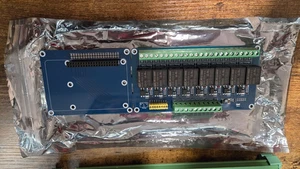 Waveshare Expansion Board 8-ch Relays Supports Raspberry Pi A+/B+/2B/3B/3B+ - Picture 1 of 4