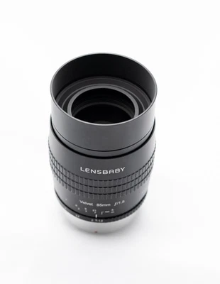 Lensbaby Velvet 85 mm f/1.8  Macro Lens for Nikon Z Cameras - Black - Image 1 of 4