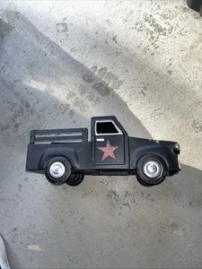 Neu! Schwarz Bauernhof LKW 12" Metall Tischdeko Bauernhaus Halloween Herbst Weihnachten - Bild 1 von 8