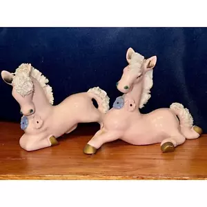 Vtg Spaghetti Pink White Gold Horse Rhinestone Nostrils Flower Figurine Set of 2 - Picture 1 of 16