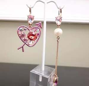 Betsey Johnson earrings Not Your Babe heart arrow mismatch tassel goldtone - Picture 1 of 8