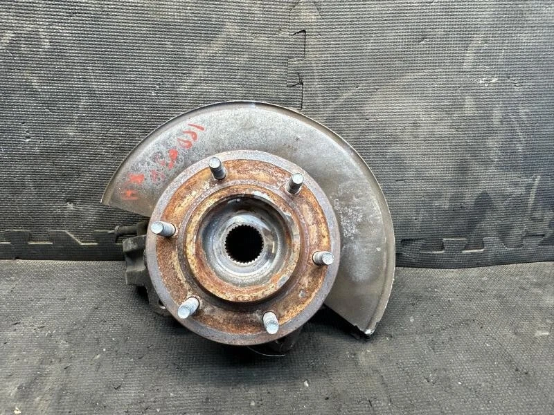 2006-2010 Hummer H3 Front Right Passenger Spindle Knuckle Assembly W/o Abs Oem - Image 1 of 4