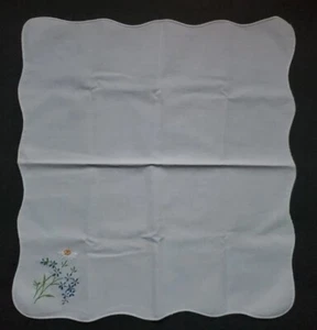 Handkerchief Linen Fabric Scalloped Edges 14.5x16" Needlepoint Flower Table Cove - Picture 1 of 4