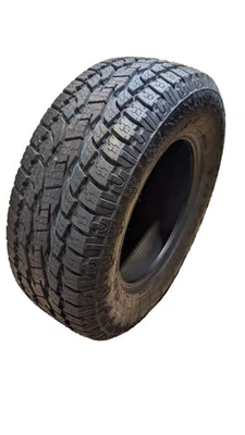 NOS TOYO OPEN COUNTRY AT2 BSW P 255 65 16 109H ALL SEASON TIRE 196570 Foto 1 de 4